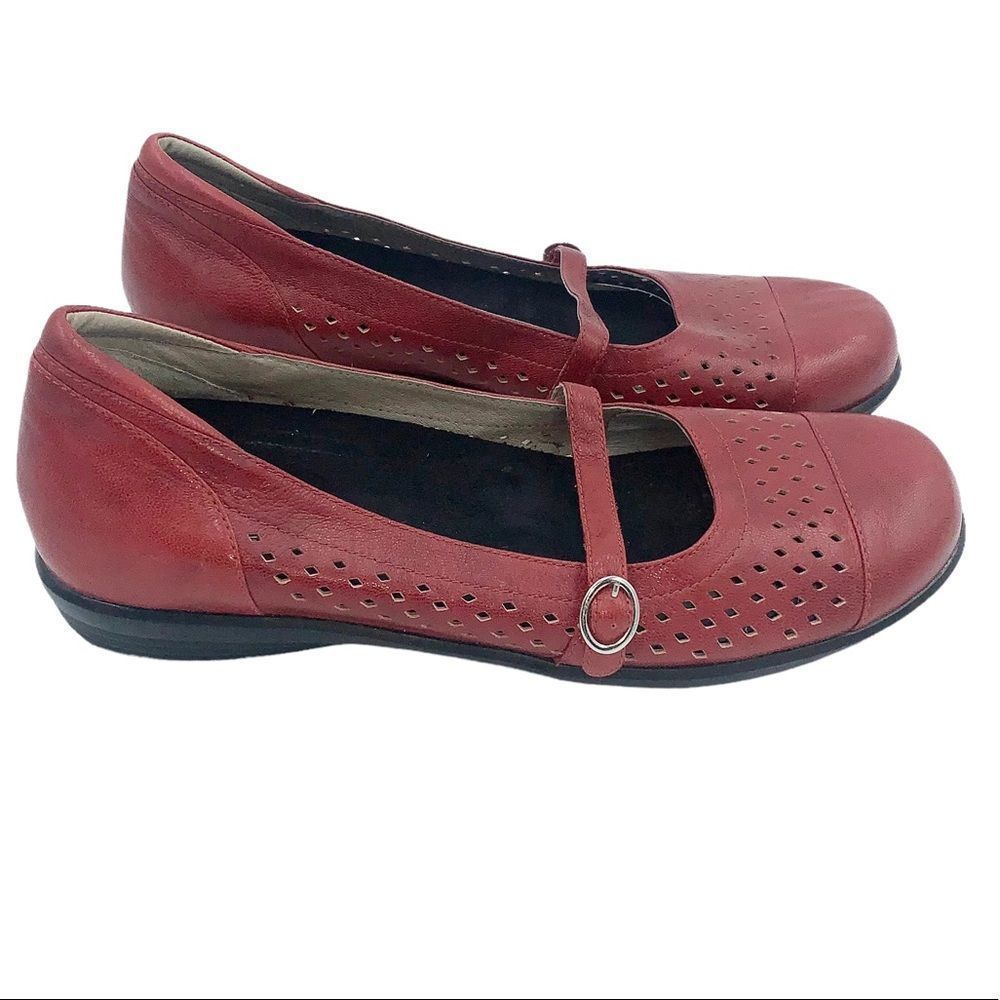 Aetrex Red Leather Mary Jane Shoes Women Size 10 Perforated EL38W